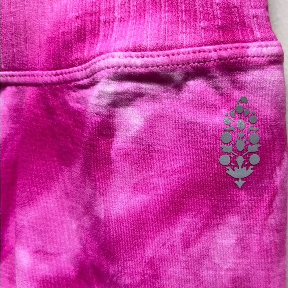 Free people Movement High-Rise Good Karma Tie-Dye Leggings - Picture 4 of 8